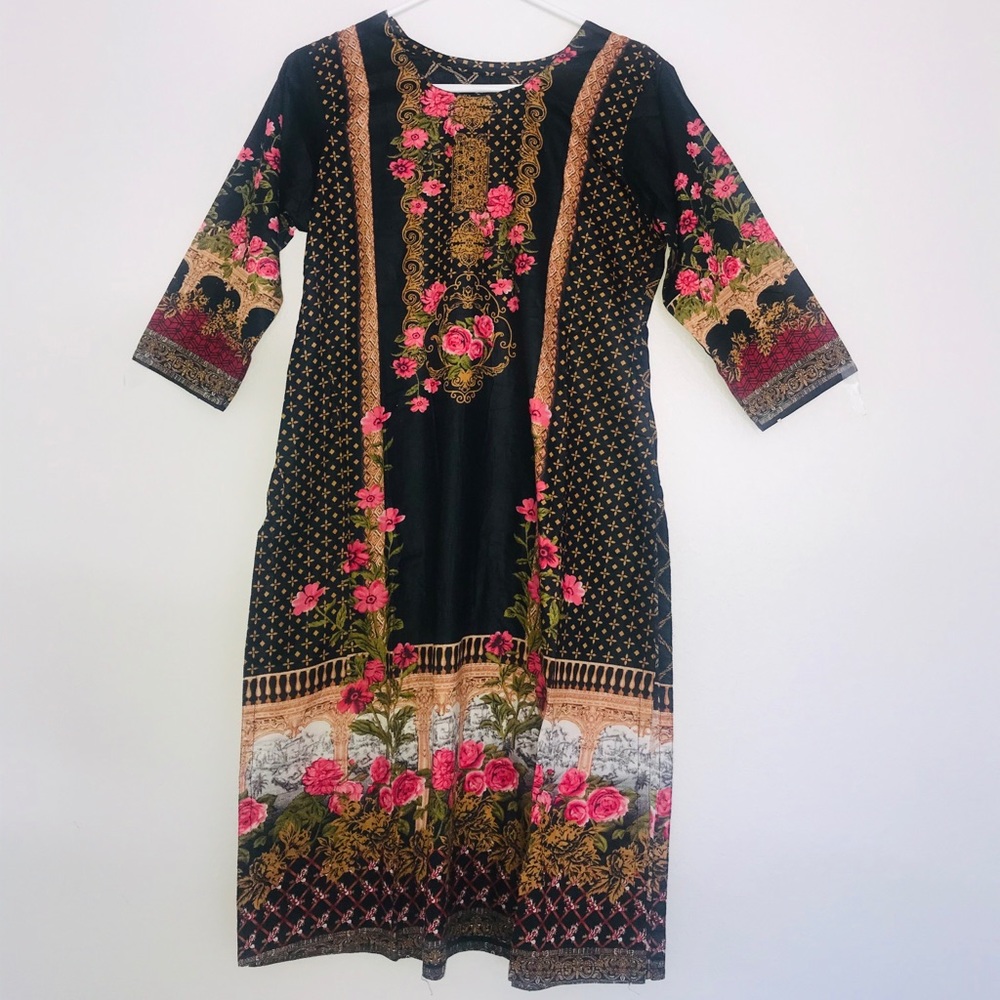 Pakistani/Indian shalwar kamees
